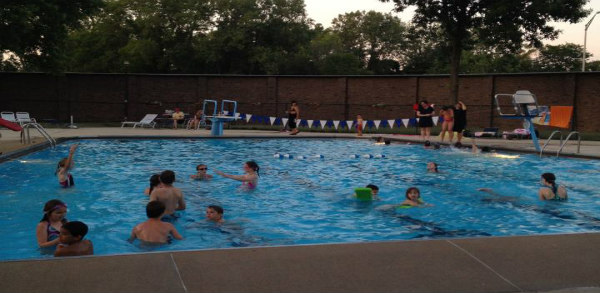 outdoor pool membership near me